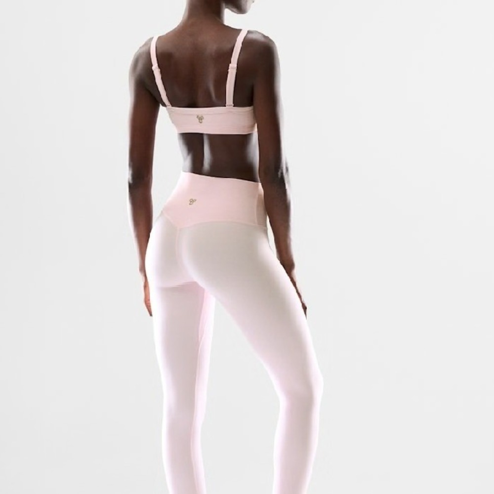 Aritzia TNA Butter Tumbler Bra Top Villa Pink Small NWT - Picture 2 of 11